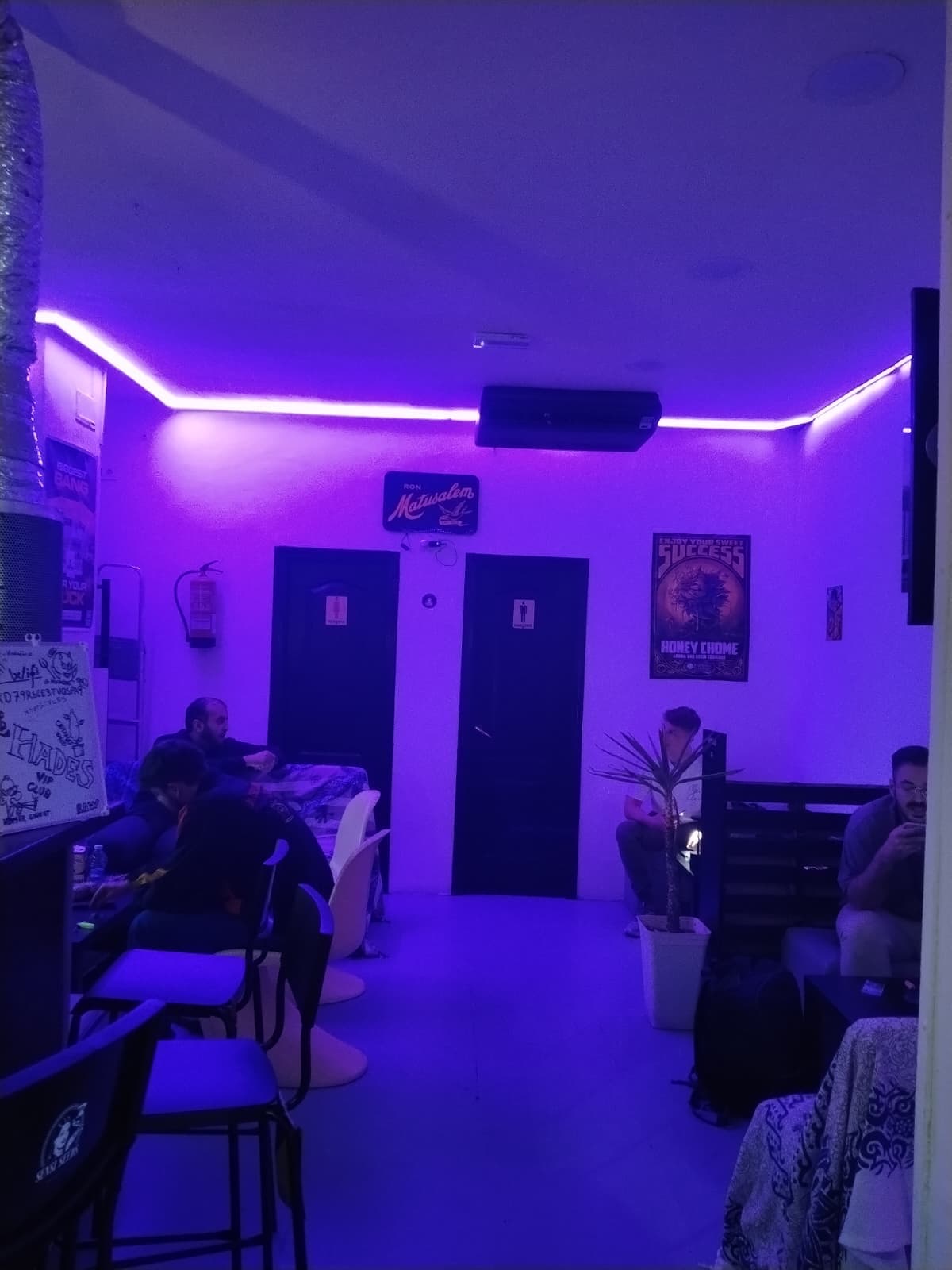 Hades Vip Club - Thumbnail 4